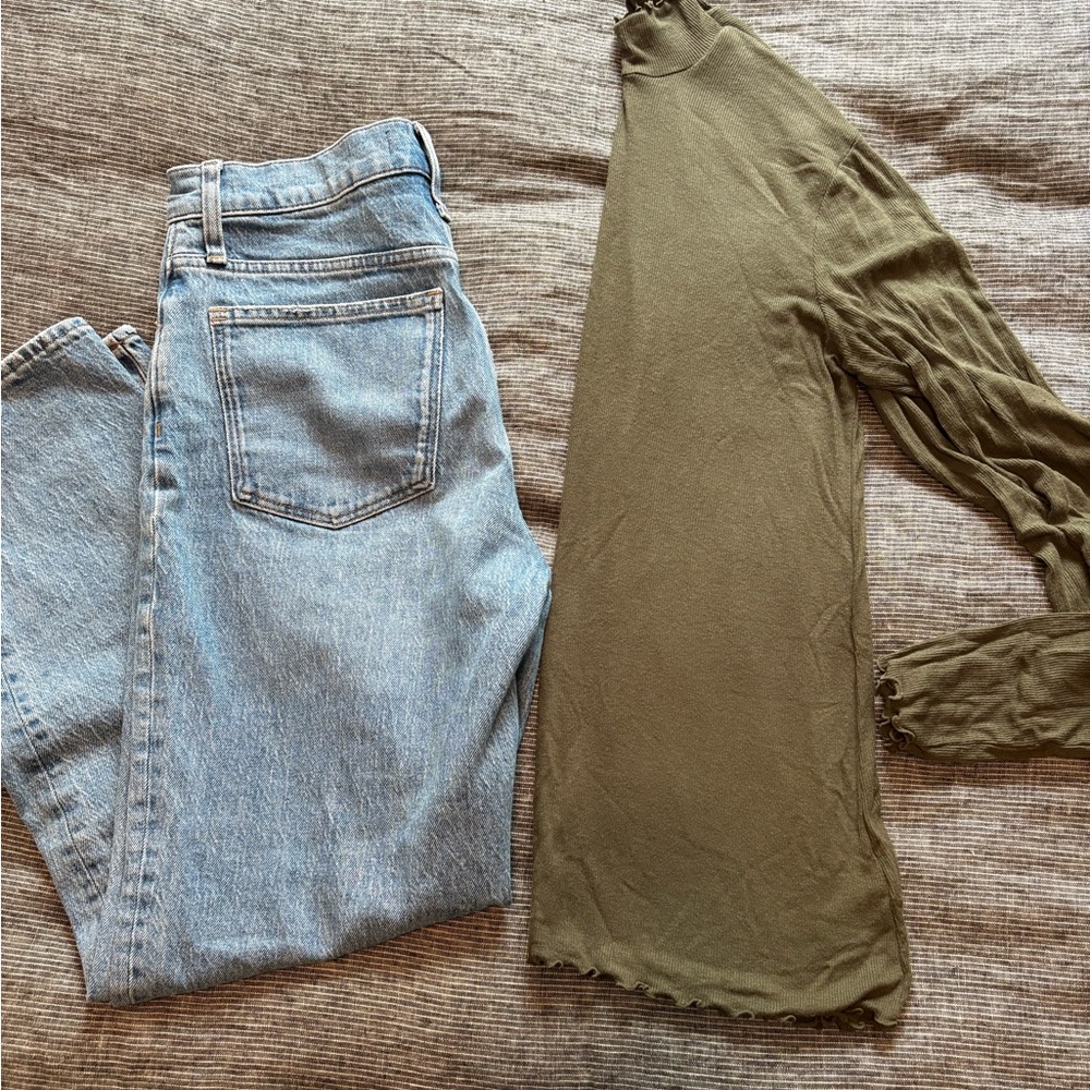 Scalloped Long Sleeve Top | Size Medium